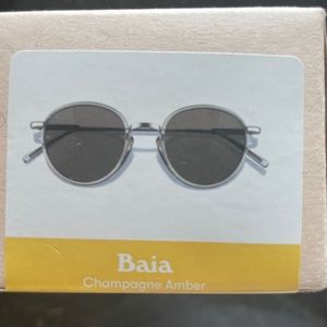 NWT Sunski Baia Sunglasses Champagne Amber